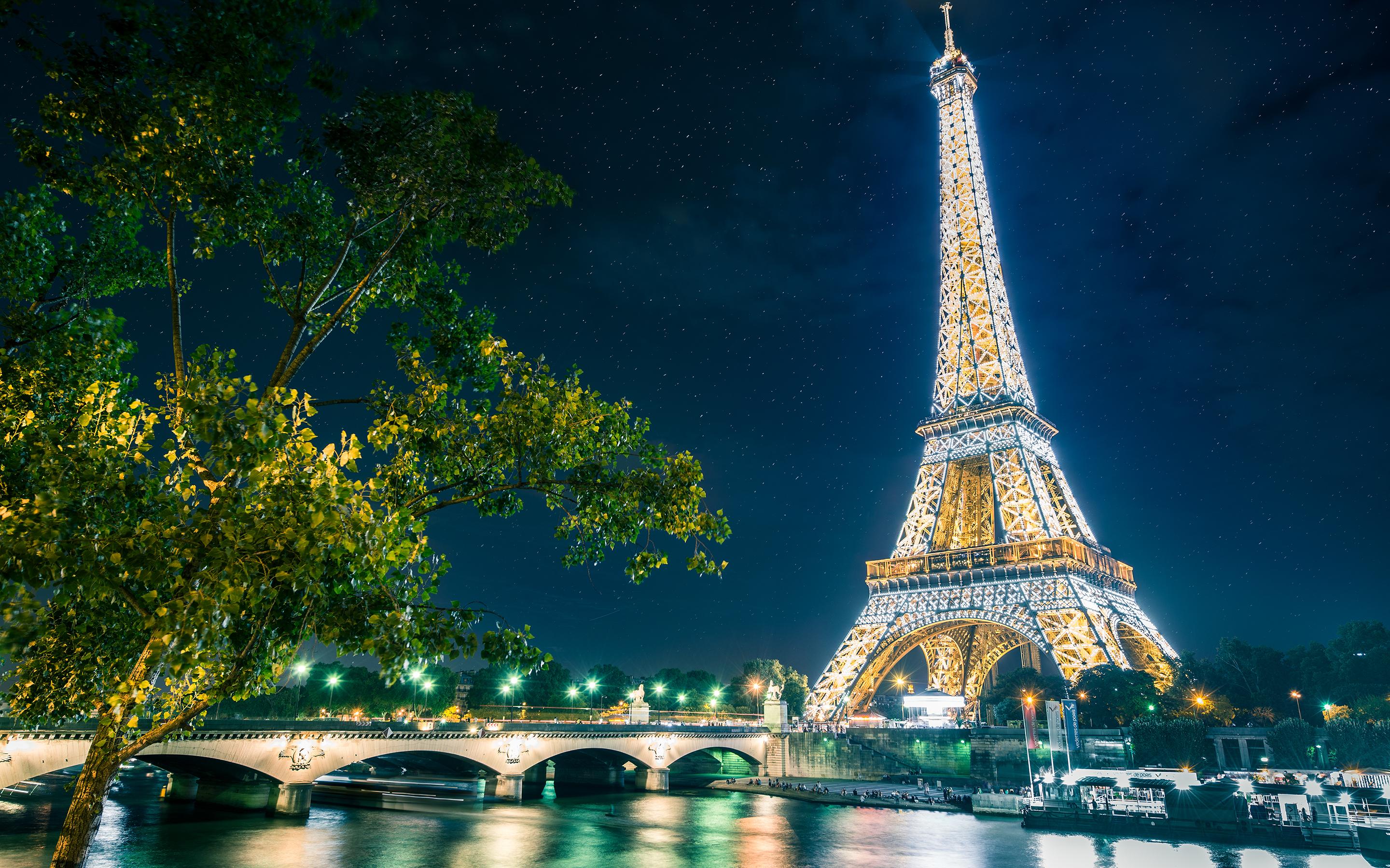 Eiffel Tower Hd wallpapers collection